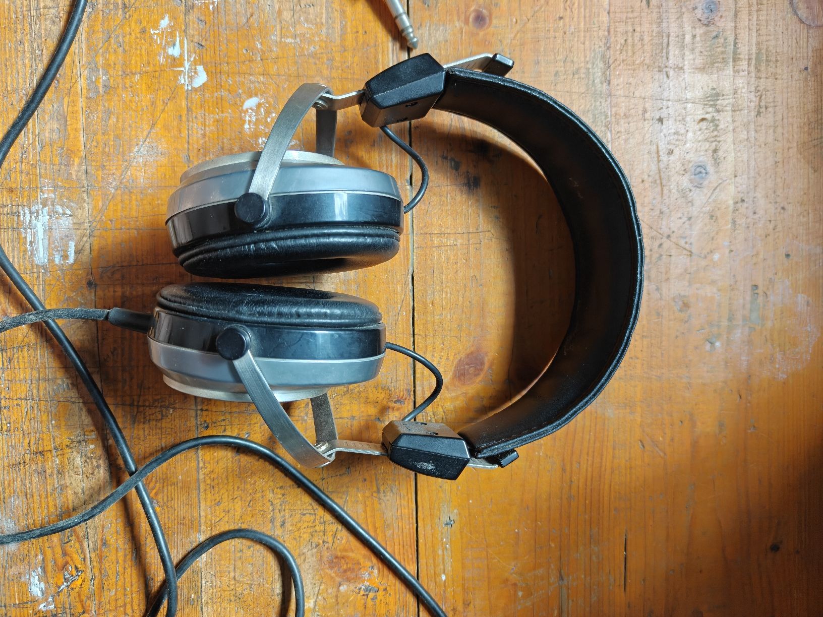 Aiwa Cuffie: AIWA HP-30 Stereo Kopfhörer – Difettoso da Oberkulm venduto da Ken_6bmj 2