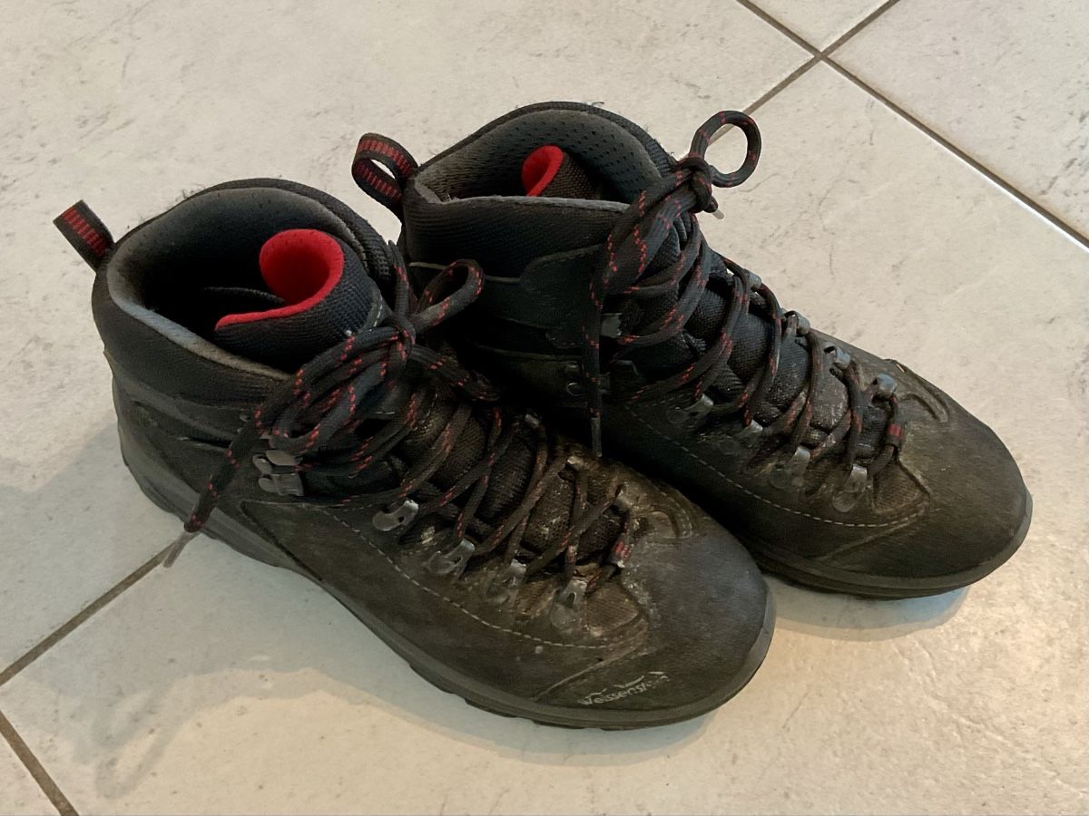 Chaussures hommes: Wanderschuhe Grösse 39 – D'occasion à Wenslingen par dusty77 2