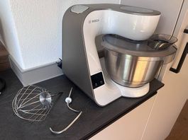 Bosch Küchenmaschine mit viel Zubehör,TOP Zustand!