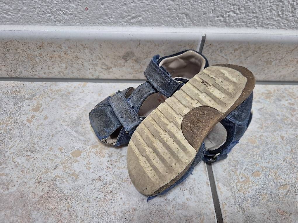 Schuhe für Jungen: Sandalen Elefanten – Gebraucht aus Horw von arco35 1