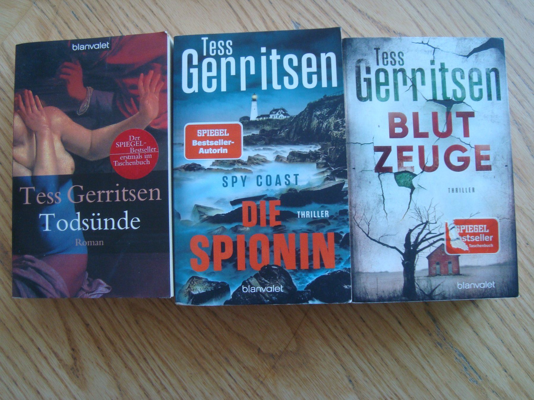 Libri: Tess Gerritsen (3 Bücher) – Usato da Aesch LU venduto da wysshan