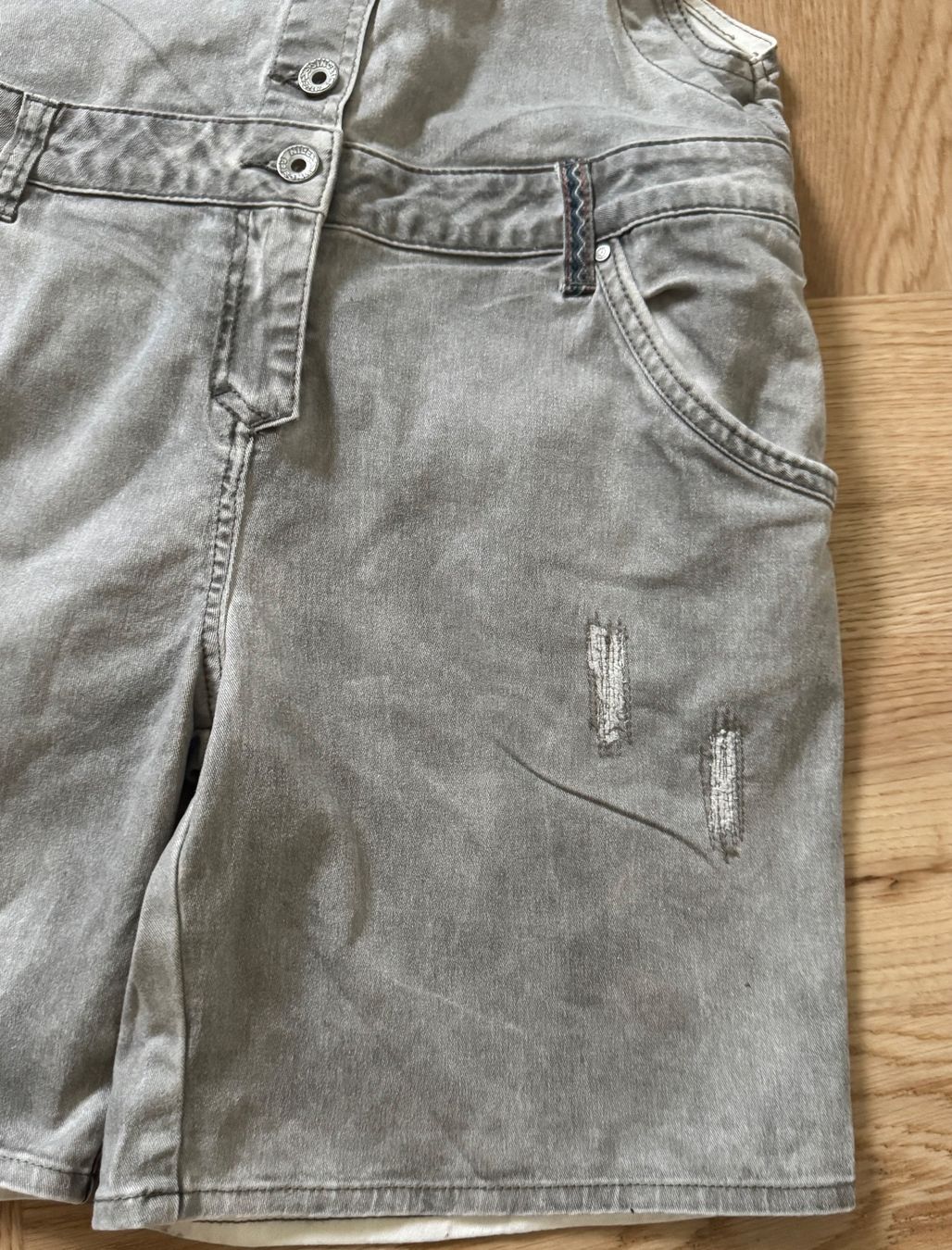 Jumpsuits: NILE LATZHOSE KURZ GR. S – Gebraucht aus Walperswil von So1me25 4