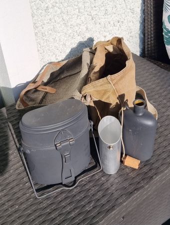 Original Schweizer Armee Kochgeschirr mit Rucksack. Top!