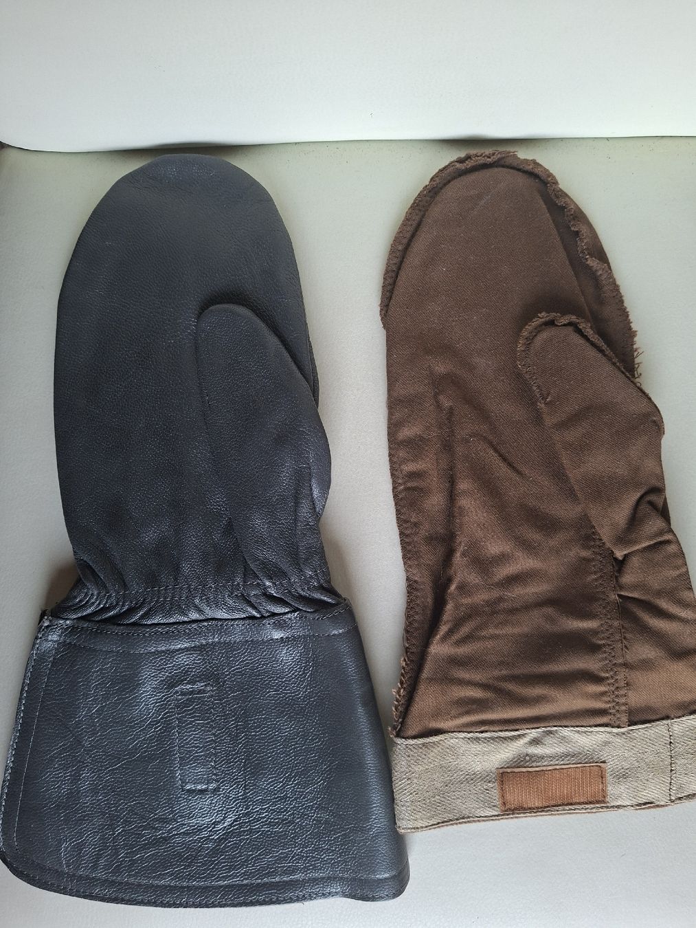 Schweizer Armee Uniformen: Leder Handschuhe mit Innenhandschuh – Gebraucht aus Schwanden Sigrisw von cadieux71 1