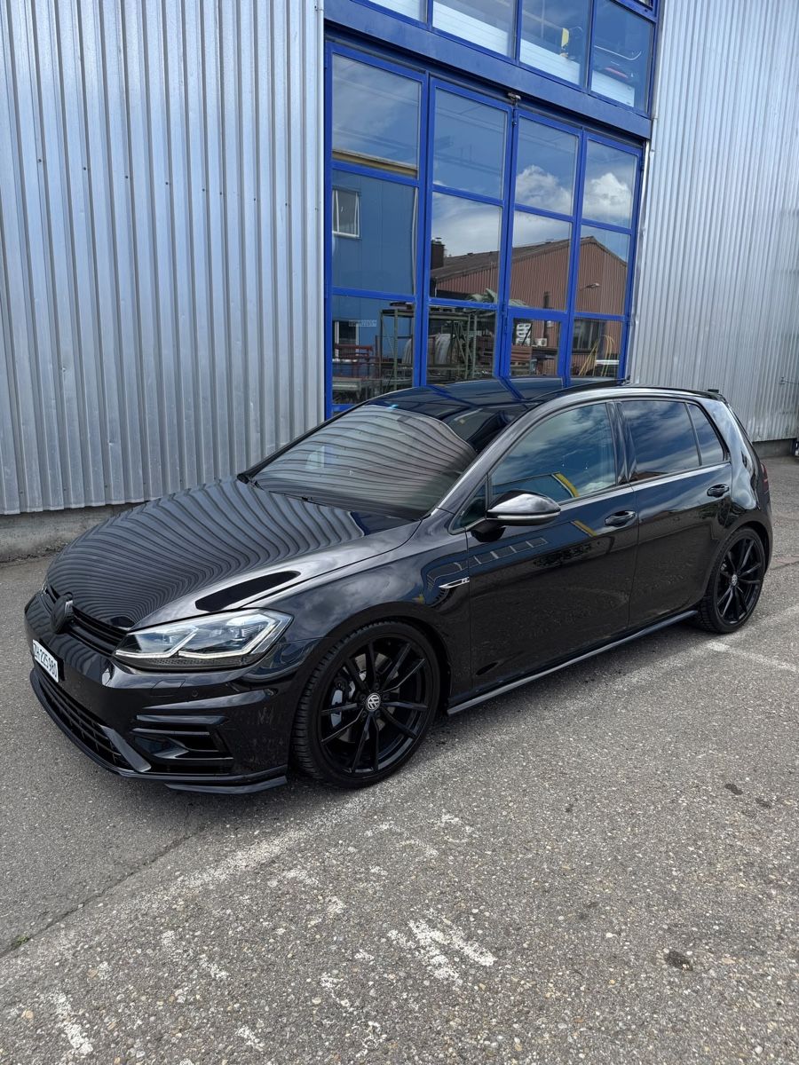 VW Automobili: Golf 7.5 R 4Motion – Usato da Stäfa venduto da jaguar8712