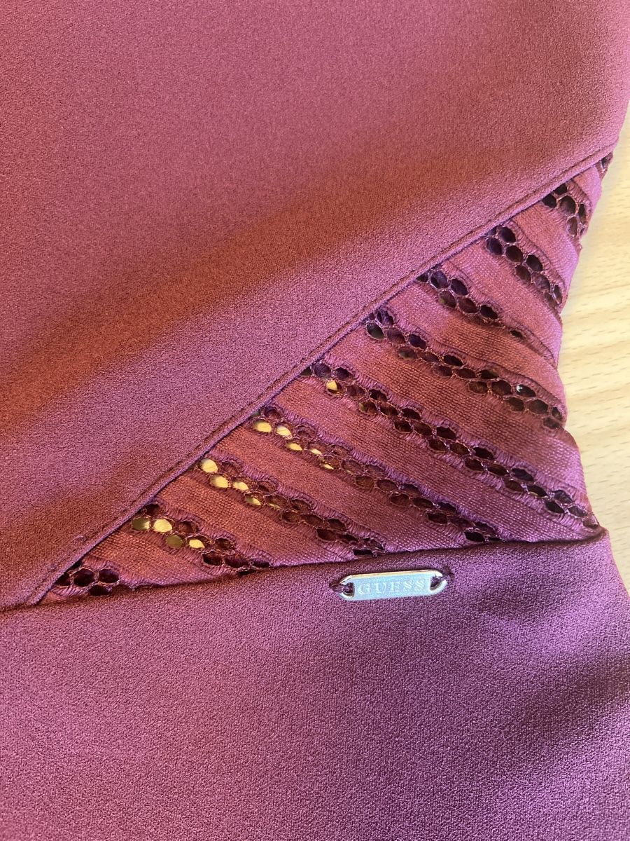Guess Vestiti: Bordeauxrotes Guesskleid Gr. M – Nuovo (secondo la descrizione) da Thun venduto da Golden-Gate 1
