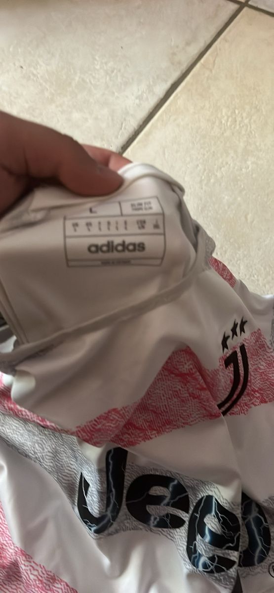 Juventus Canottiere & Pantaloni: Maillot de foot Juventus – Nuovo (secondo la descrizione) da Aire-la-Ville venduto da xgr_t5ll 2