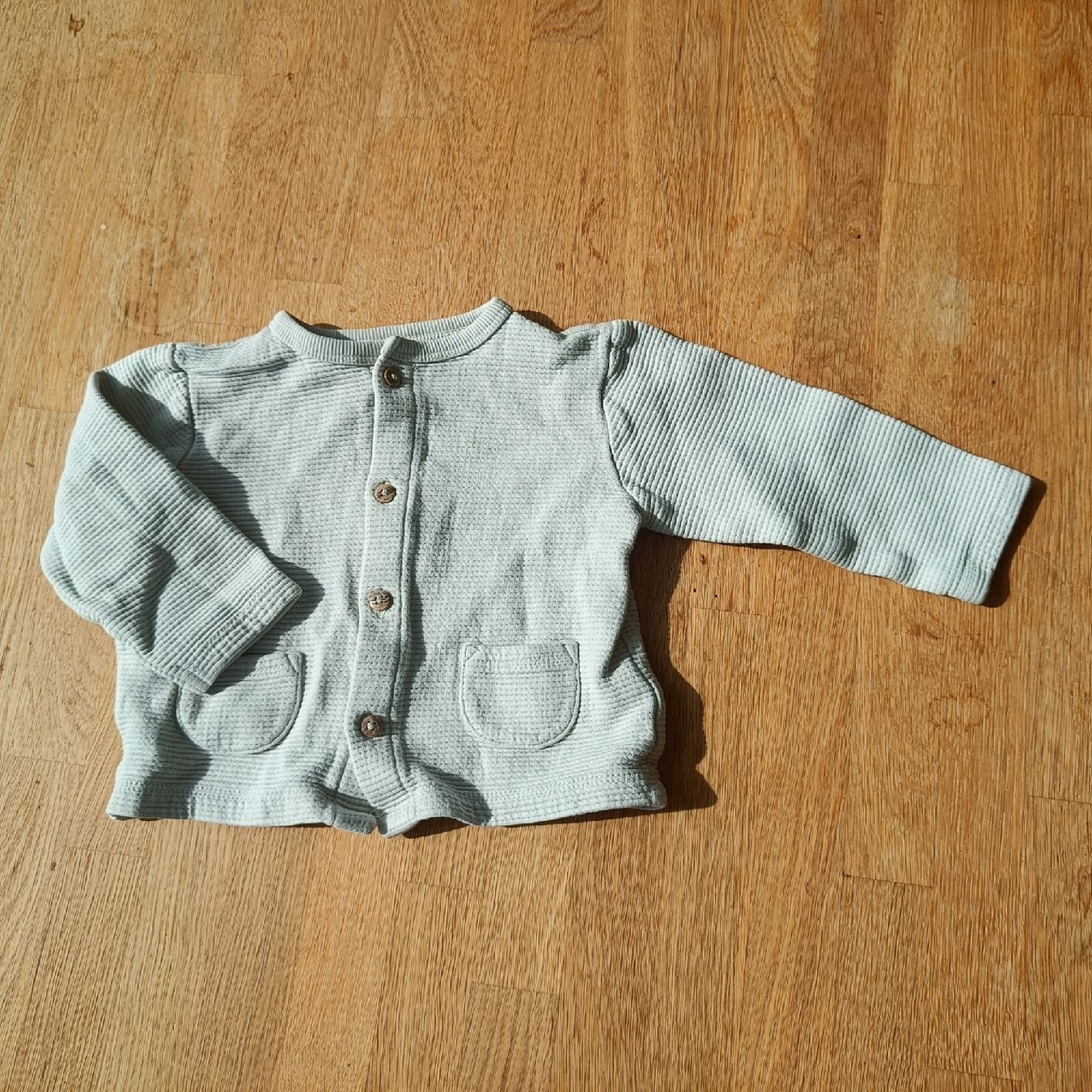 Vestes & Manteaux: Strickjacke Grösse 74 – D'occasion à Jaberg par urig17.