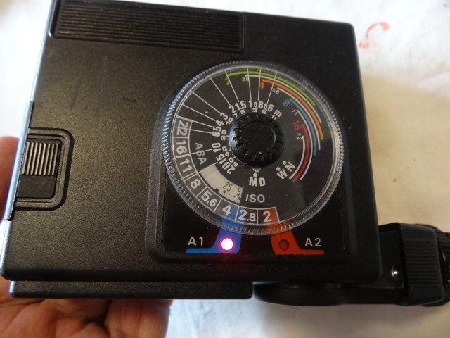 Nikon Fotocamera: NIKON SPEEDLIGHT SB 15- KAMERA. TIP TOP  LÄÜFT – Usato da zürich venduto da ahmad01 5