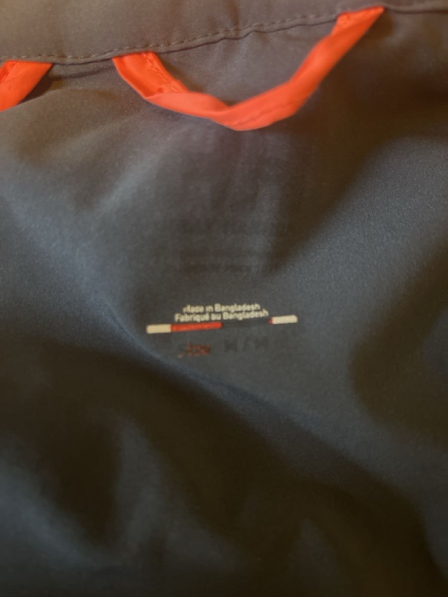 Helly Hansen Jacken: Helly Hansen Jacke Grösse M – Neu (gemäss Beschreibung) aus Unterkulm von AnoliOccasion 3