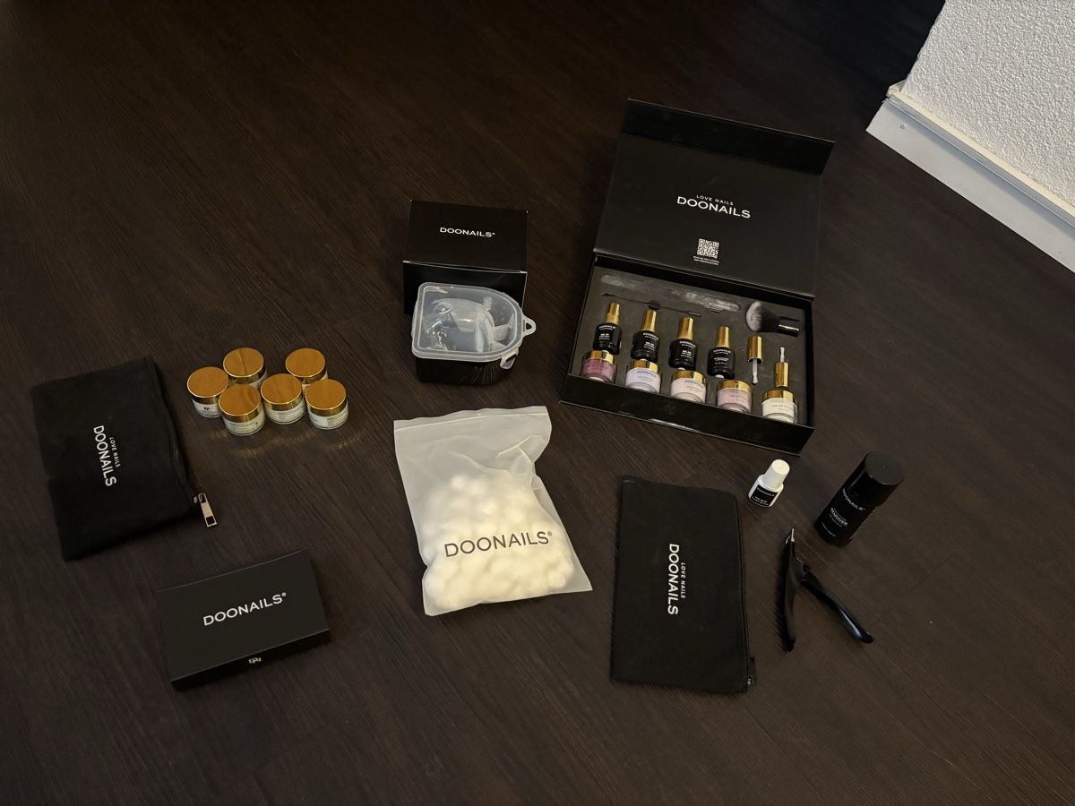 Doonails Smalto per unghie: Nagelset von Doonails – Nuovo (secondo la descrizione) da Nussbaumen TG venduto da MNH.