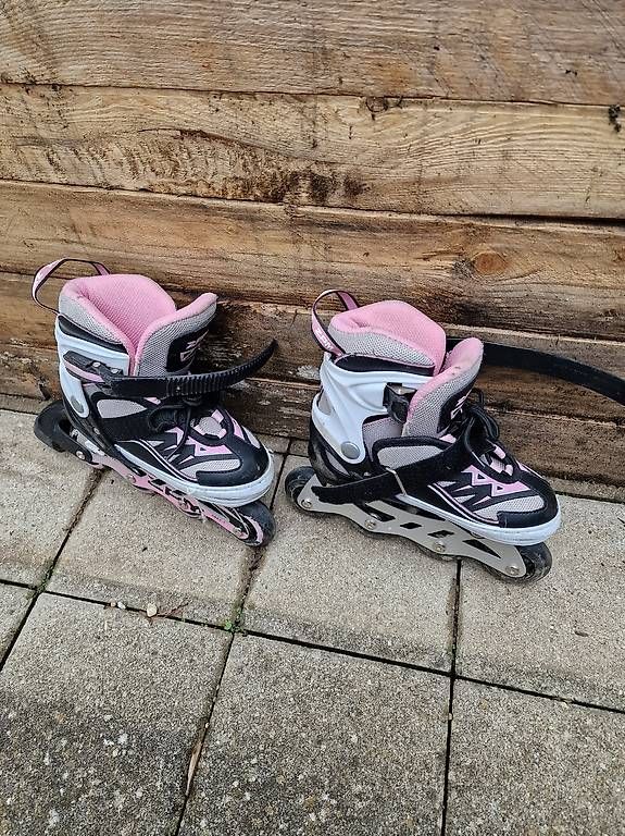 Pattini in linea & Pattini a rotelle: Rollschuhe Grösse 28 bis 31 – Usato da Wikon venduto da Taf-13 1