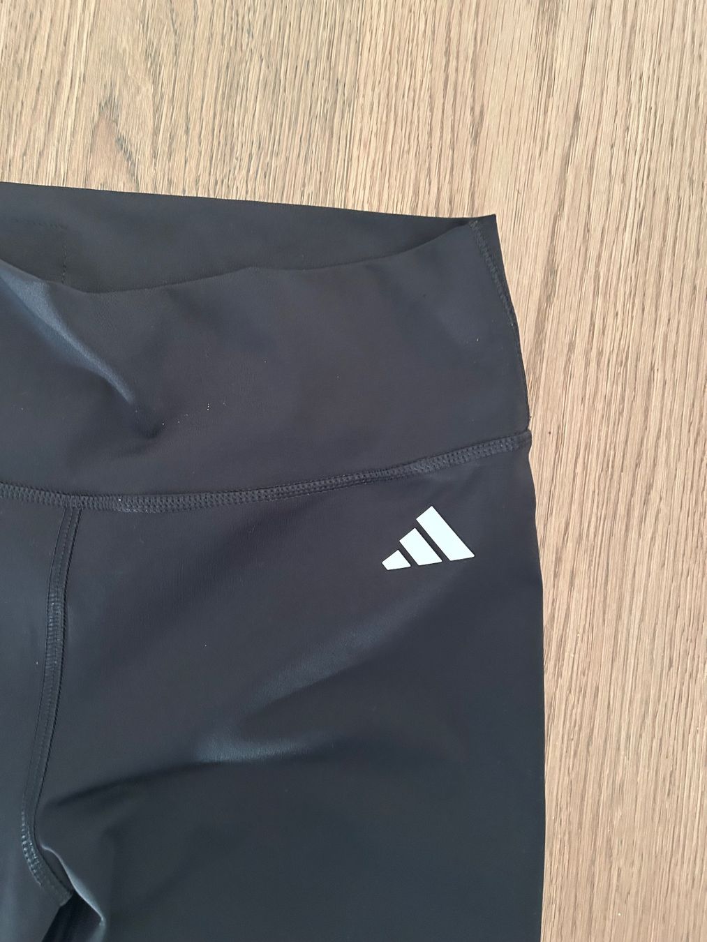 Adidas Leggings: Adidas Sportleggings – Nuovo (secondo la descrizione) da Erlenbach ZH venduto da Syssi_C 1