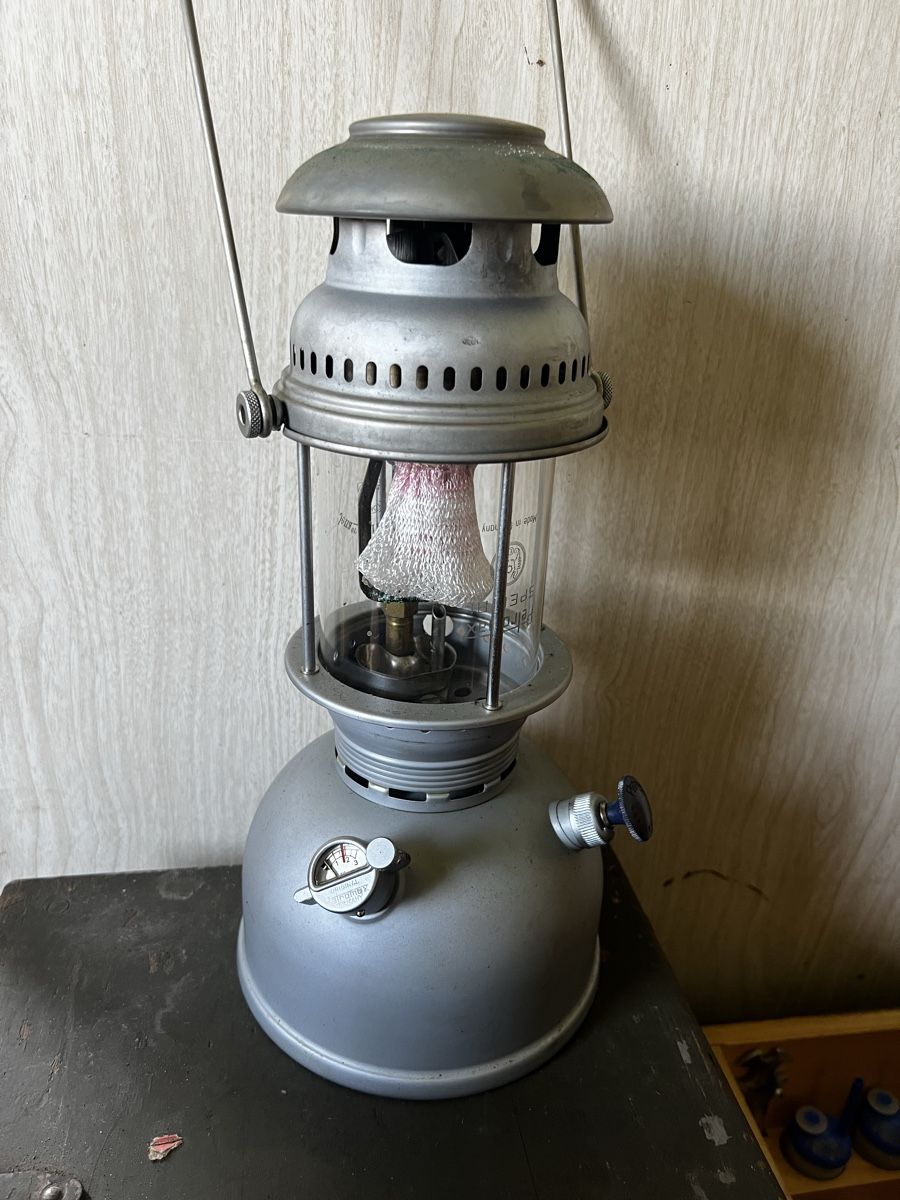 Schweizer Armee Lampade: Vergaser Lampe, Beleuchtungs Material Armee – Usato da Wettingen venduto da Wespi4 1