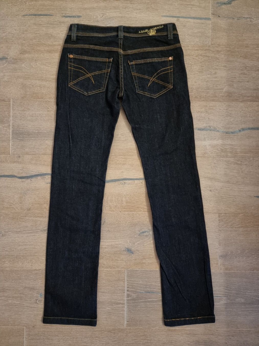 Jeans: Jeans AMISU Gr. 26 – Usato da Lengnau AG venduto da Mefari 1