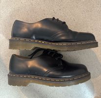 Scarpe basse Dr. Martens nere in pelle nr 42