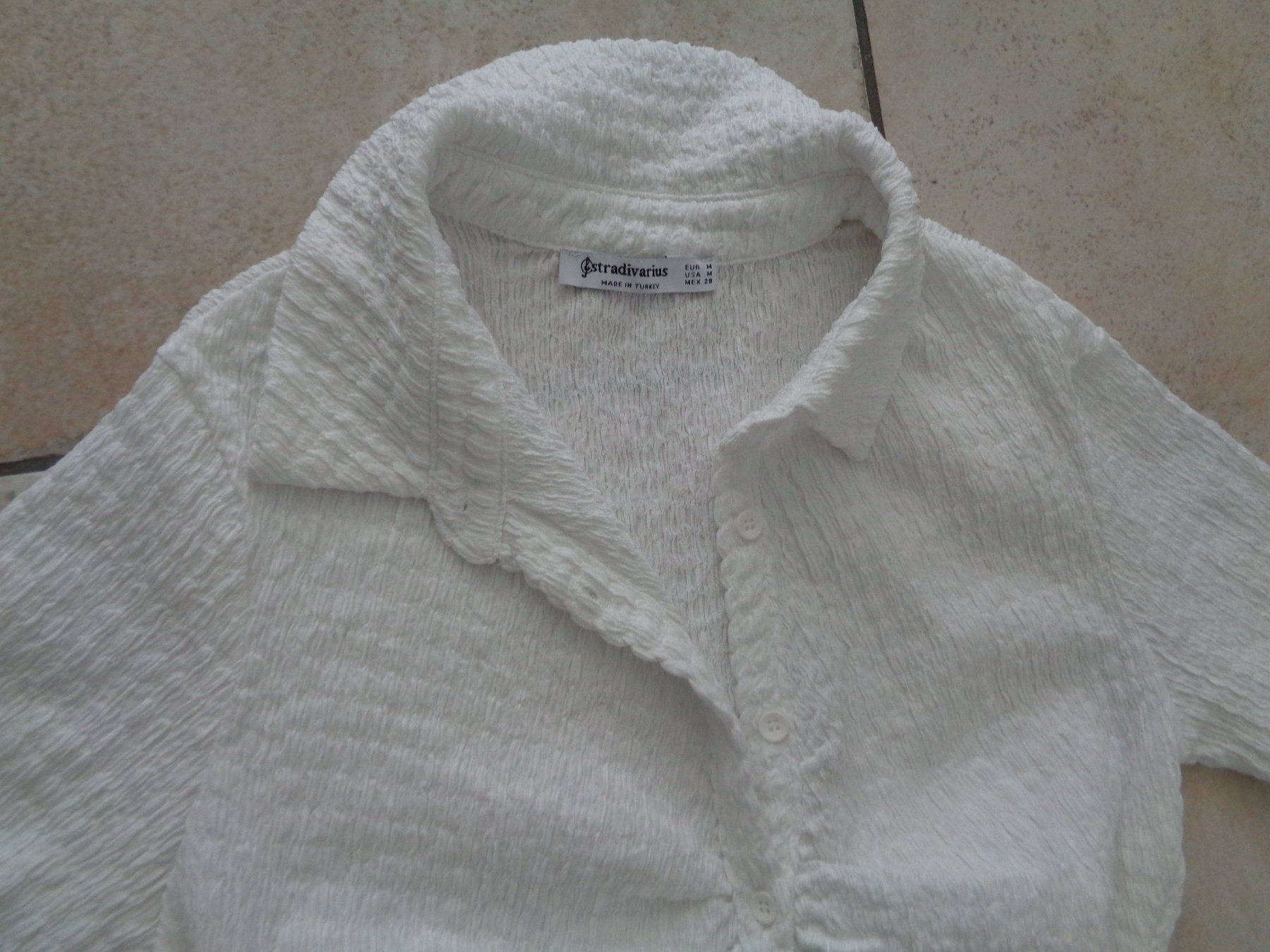 Stradivarius Blusen: Bluse kurzarm  Stradivarius  Grösse M – Gebraucht aus Kreuzlingen von Robi-2003 1