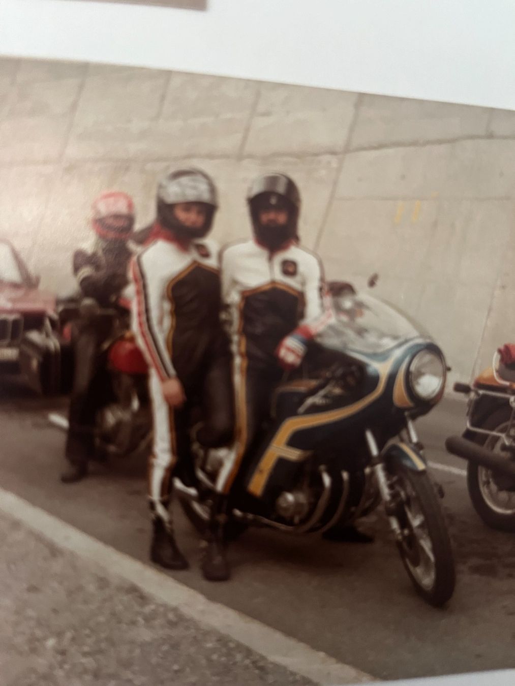 Completi: Motorrad-Lederkombi Vintage 80s – Usato da Jona venduto da Tschapatalpas 8