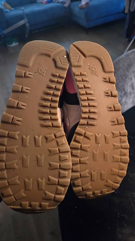 Scarpe da donna: new balance 36,5 – Usato da Niederwangen BE venduto da Hmela 2