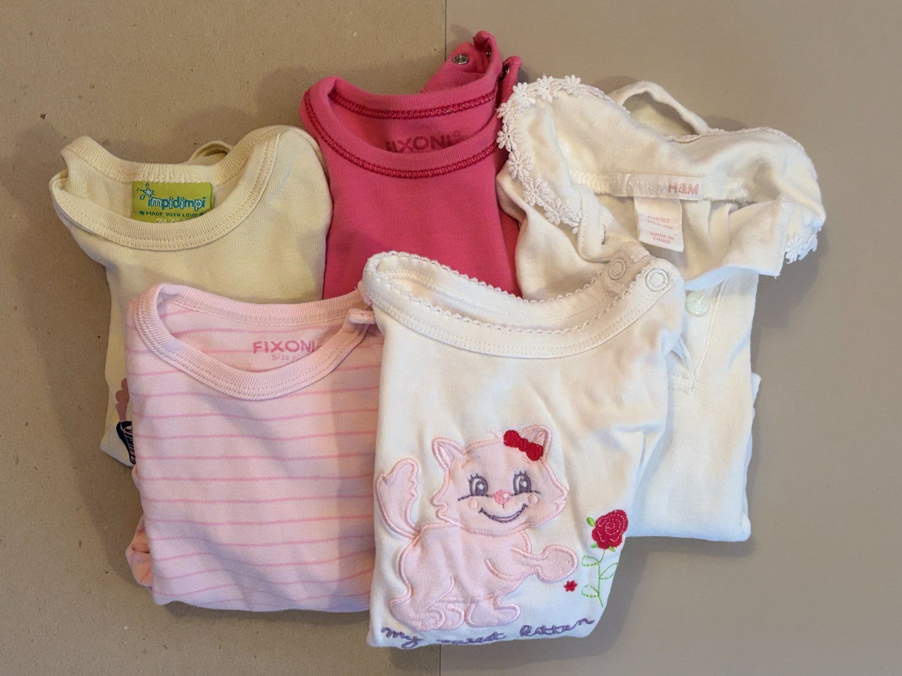 Lotti & Set di vestiti: 5-er Set Langarm-Bodys, Gr. 62 (#32) – Usato da Englisberg venduto da Apfelsine