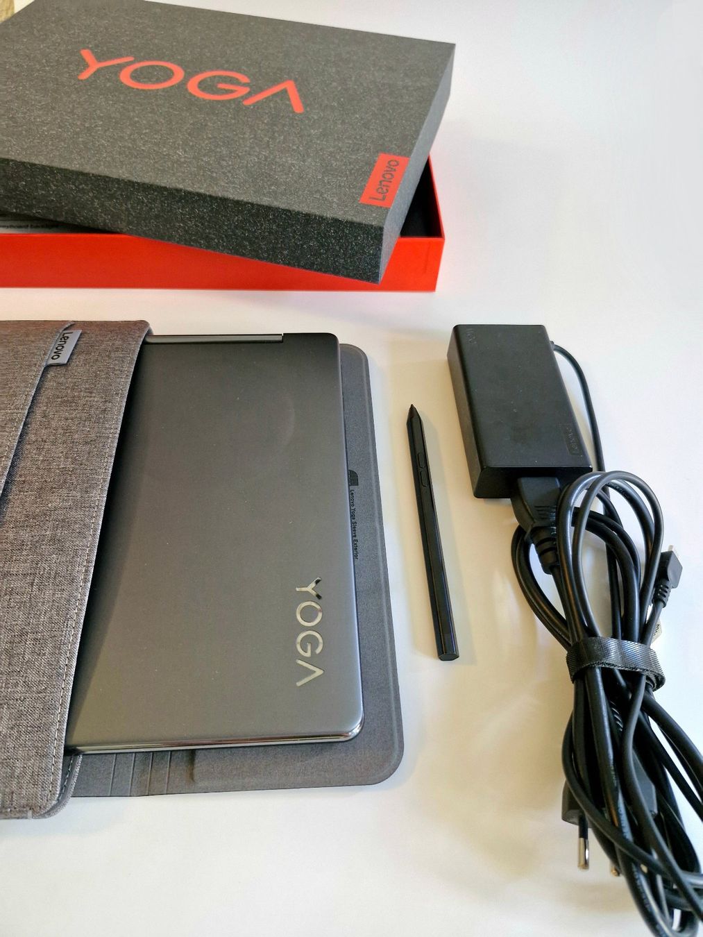 Lenovo Portables: Lenovo Yoga 9 14IRP8 – D'occasion à Zürich par gab_2kqr 2