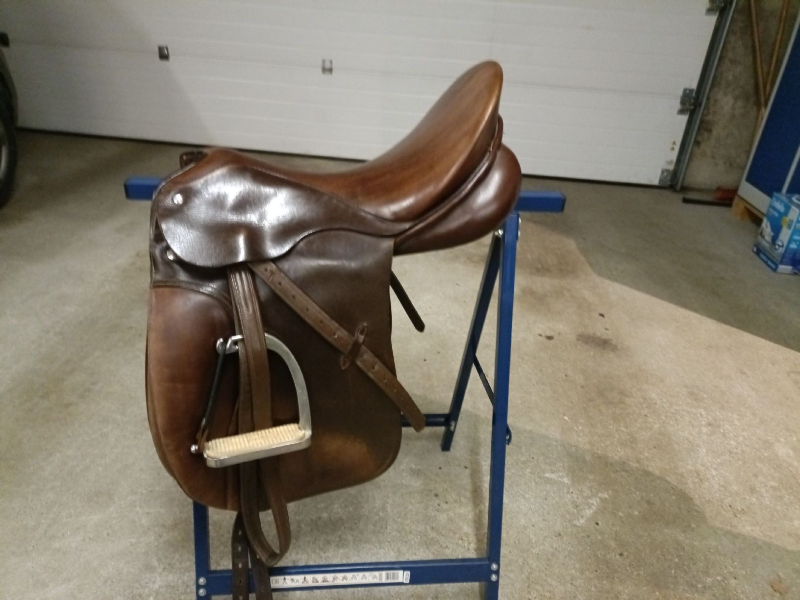 Selle & Accessori: Englisch Reitsattel – Usato da Häfelfingen venduto da Tom316