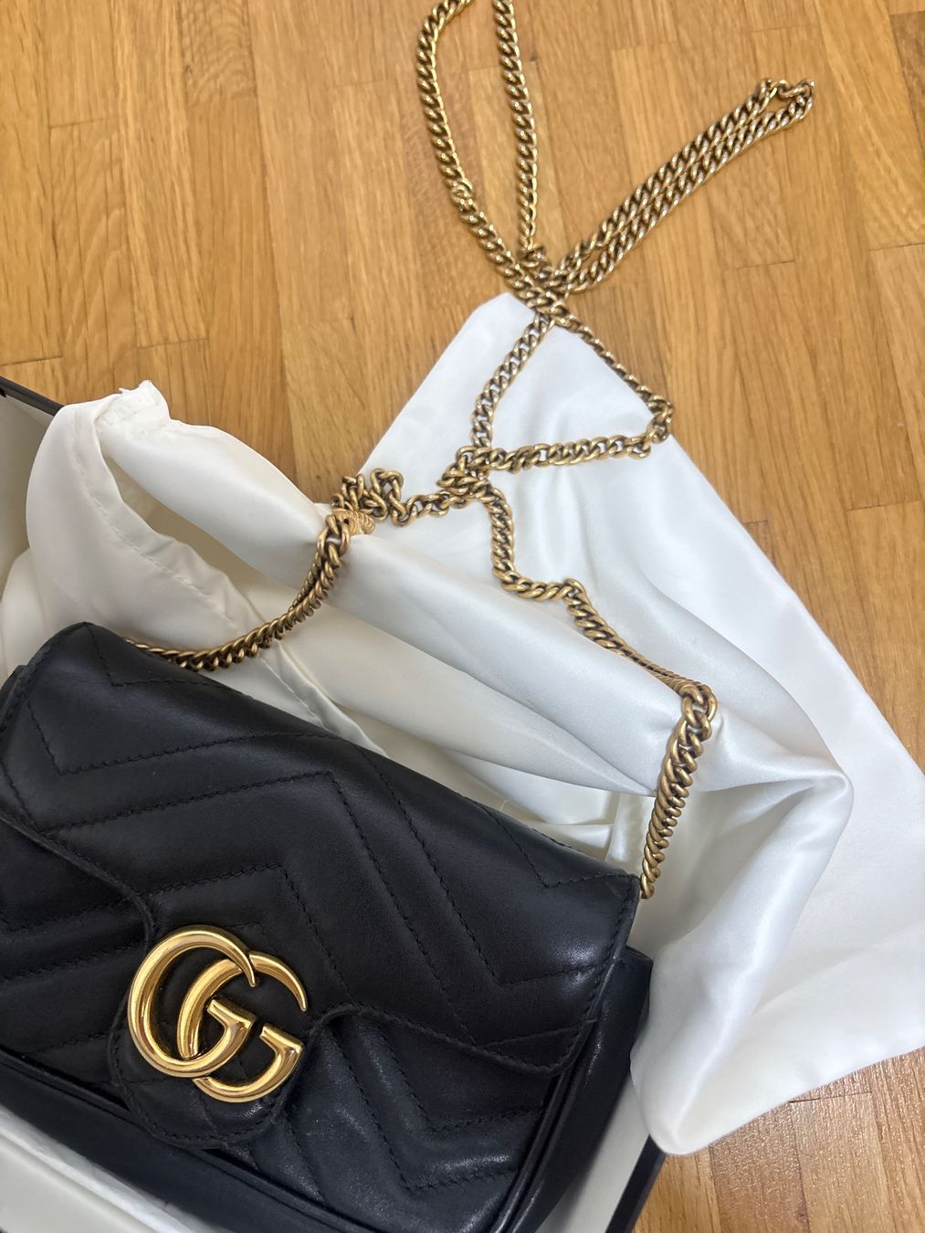 Gucci Taschen für Damen: Gucci Marmont mini – Gebraucht aus Zug von Ilkiway 3