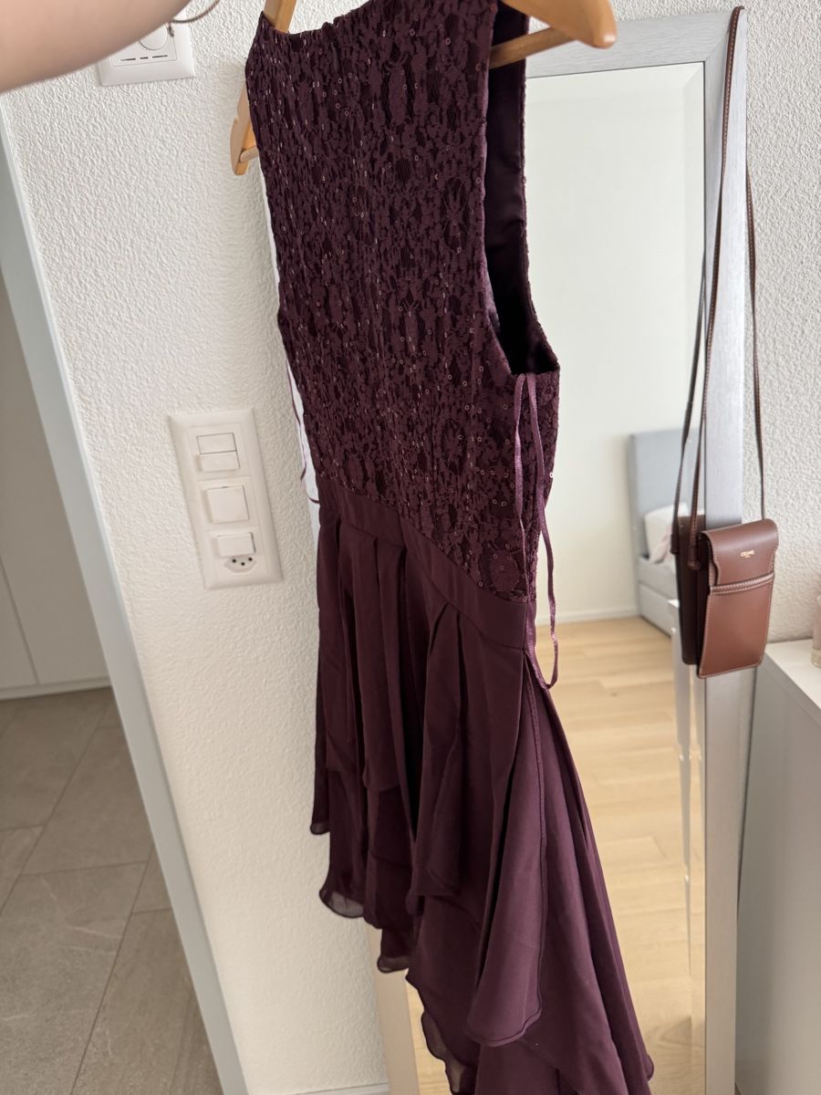 Kleider: Jake's Cocktail Kleid, Grösse 34 – Gebraucht aus St. Gallen von ElmedinaZ 3