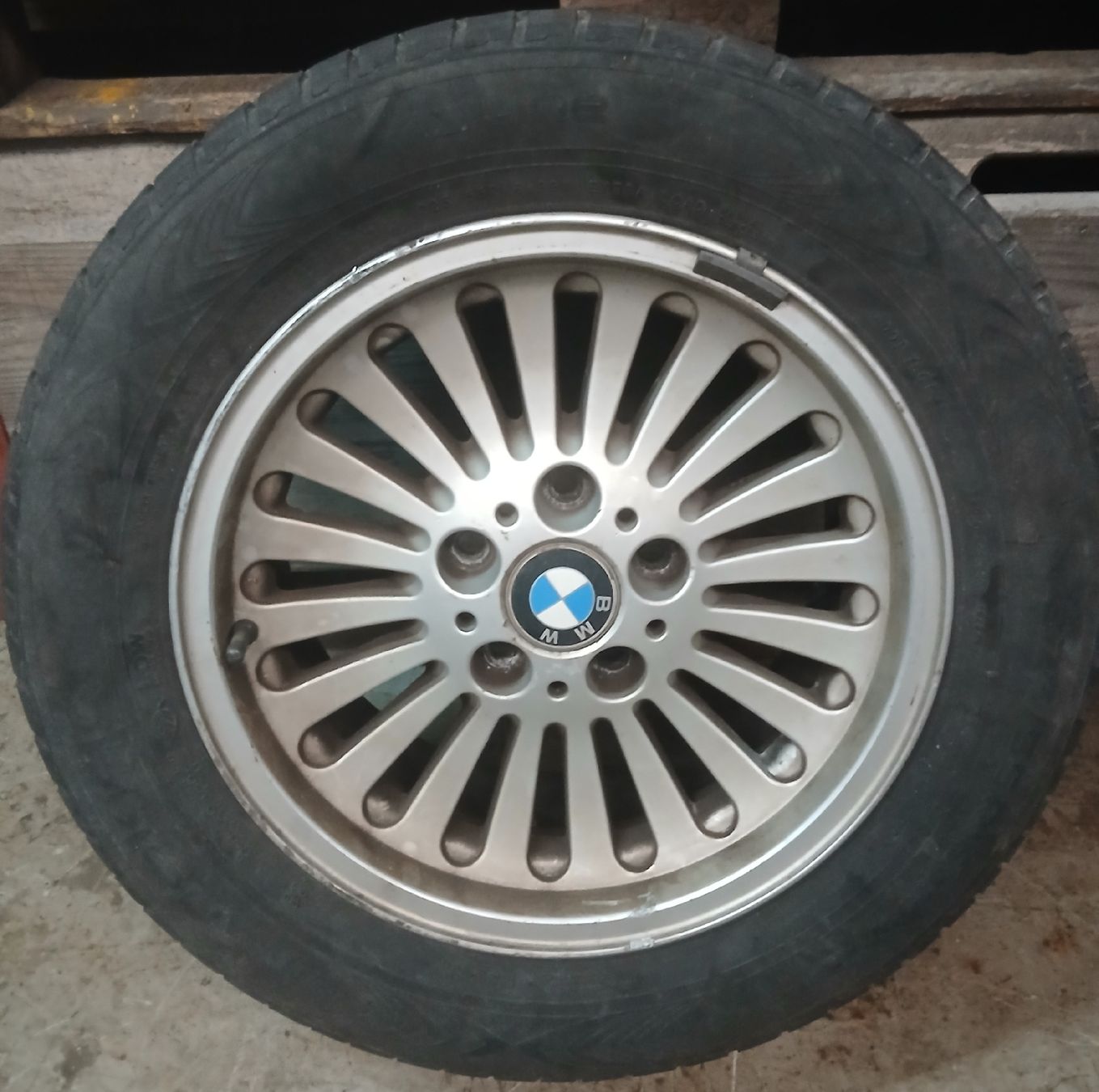 Pneumatici & Ruote complete: Roue BMW 16 pouce – Usato da la heutte venduto da Auto-stock 1