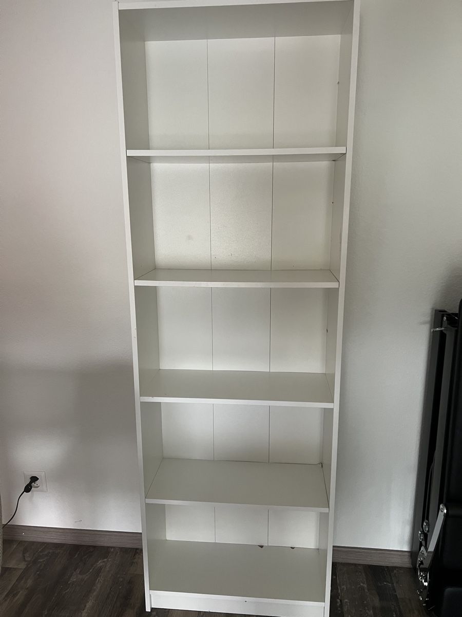 Ikea Scaffali: IKEA Billy Bücherregal 80x28x202 – Usato da Winterthur venduto da amelymay