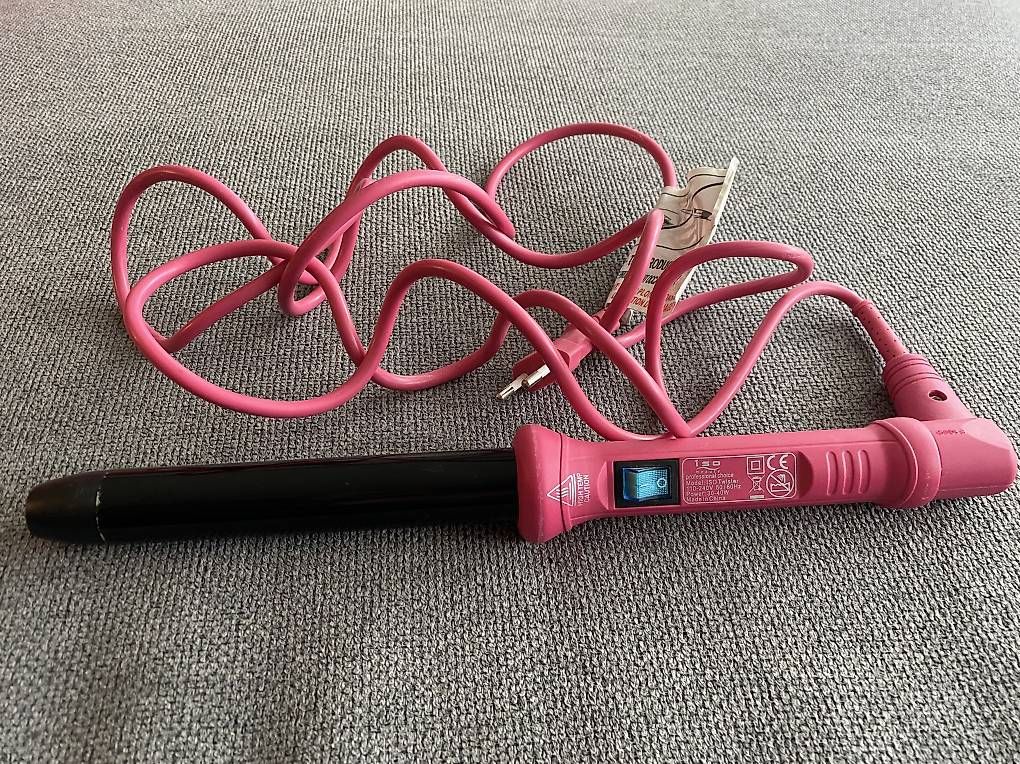 Lockenstäbe & Haarglätter: Beach Waves Eisen – Gebraucht aus Goldau von Cinderella888