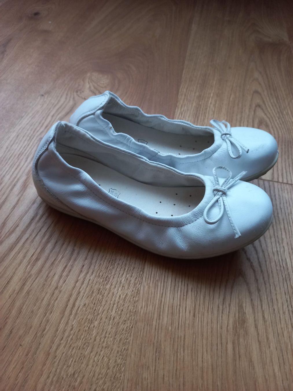 Scarpe per ragazze: Echt Leder ballerinas gr.32 – Usato da Bachenbülach venduto da enigmatic