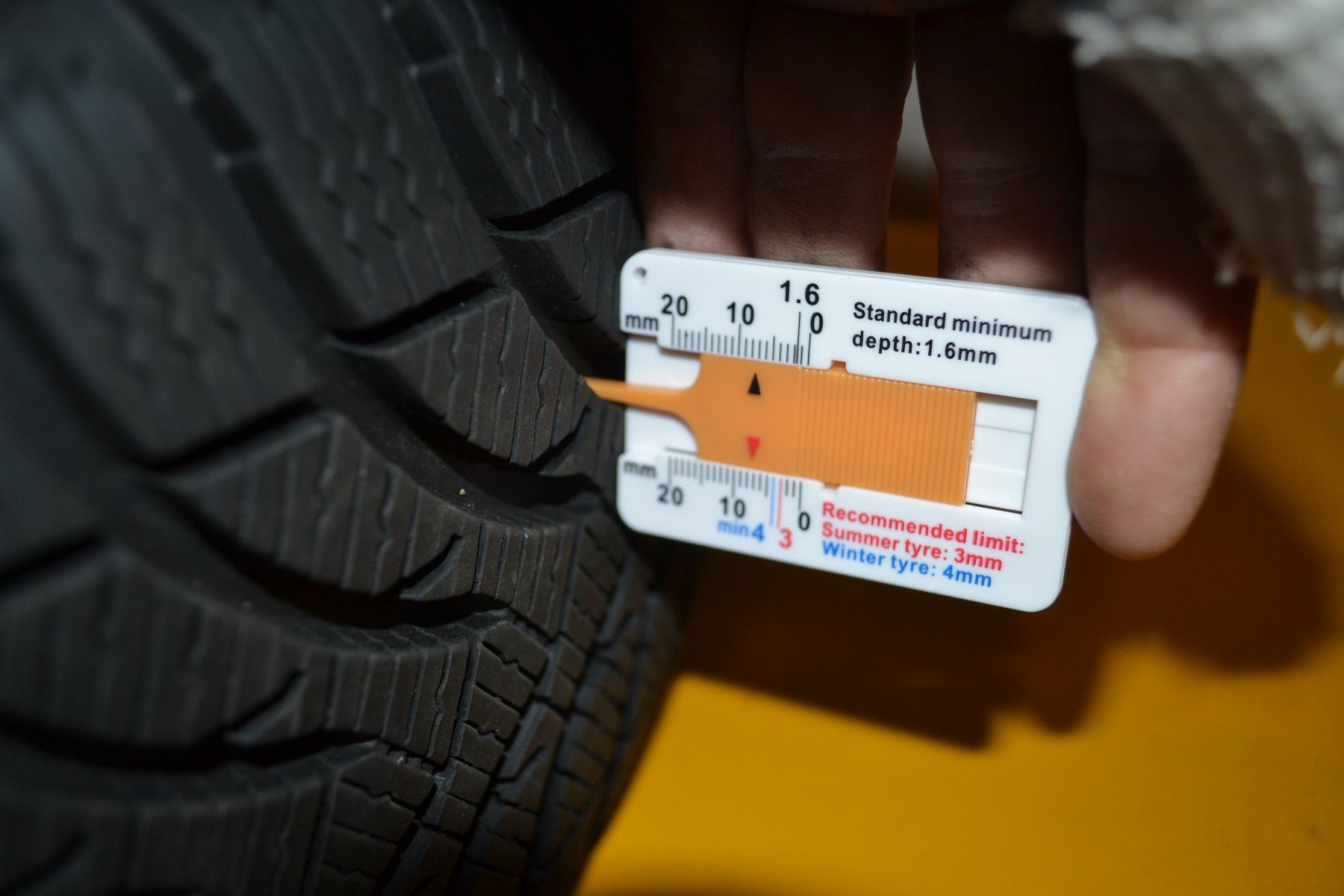 Michelin Pneus & Kompletträder: 1 Winterreifen 195/45 R16 – Gebraucht aus Ebnat-Kappel von Selun34 5