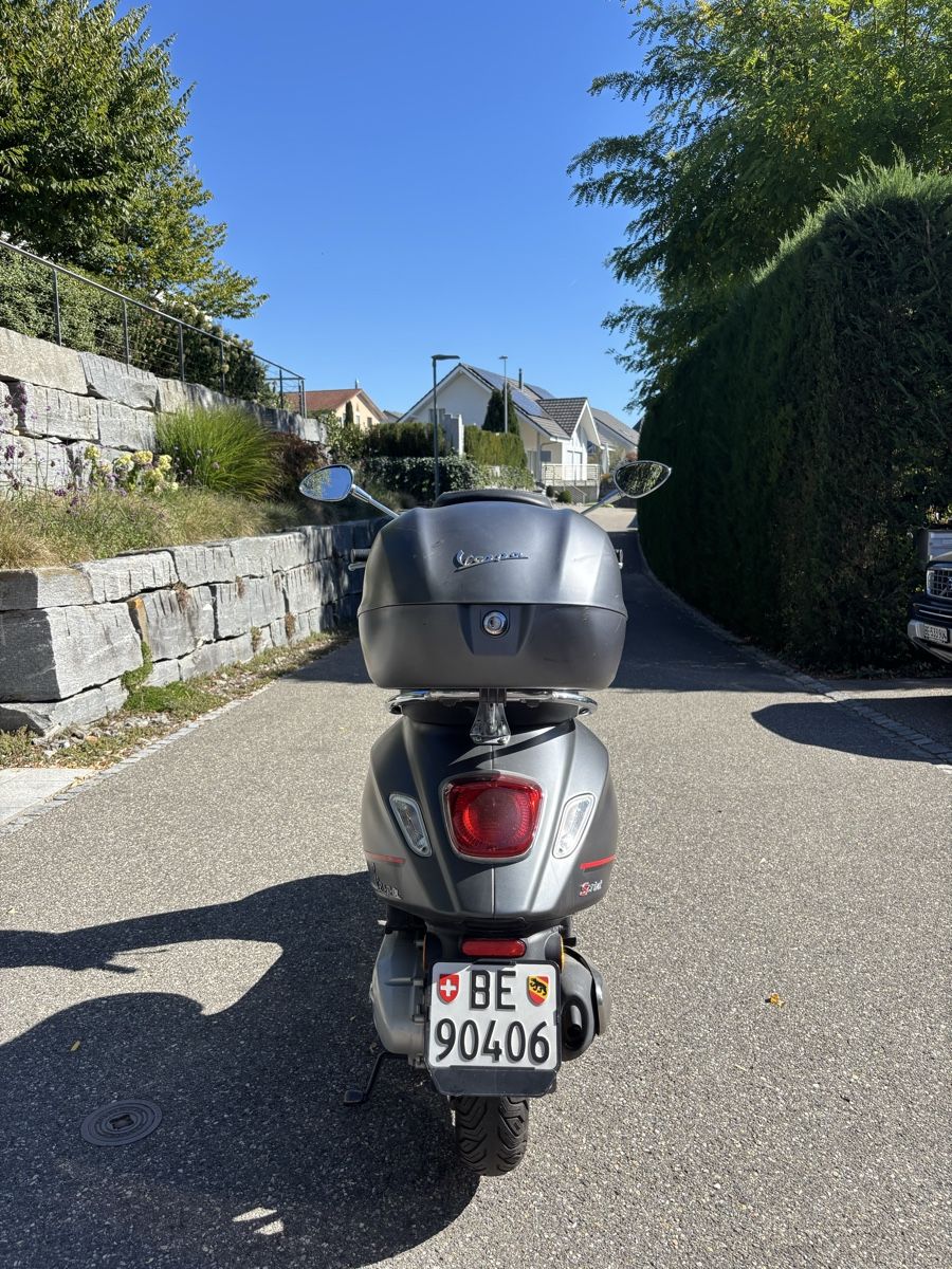 Vespa Scooter: Piaggio Vespa Sprint 125 – Usato da Aarwangen venduto da tri_vr92 4