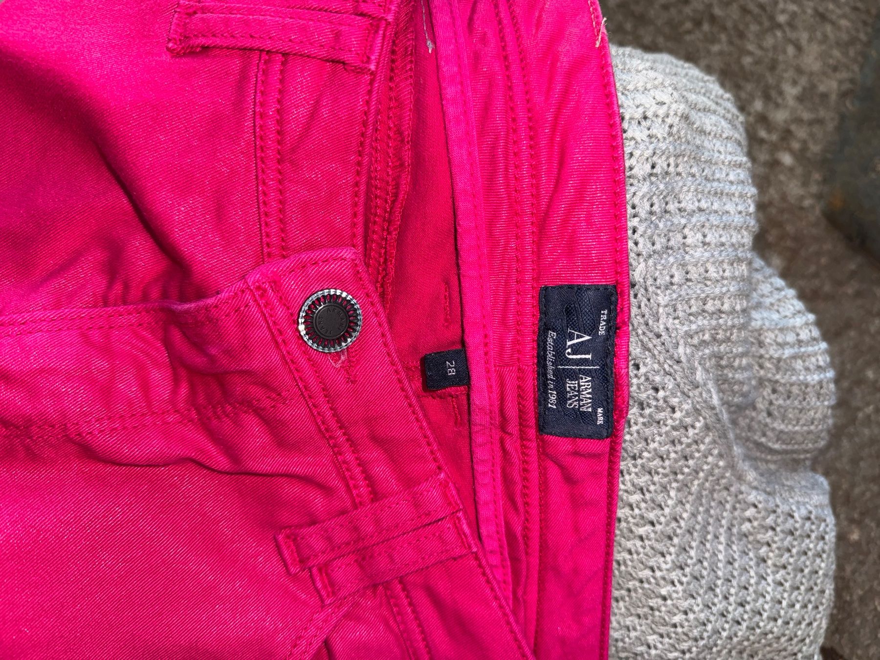 Armani Jeans: Armani Jeans – Nuovo (secondo la descrizione) da Bellinzona venduto da bul_mvy5 5