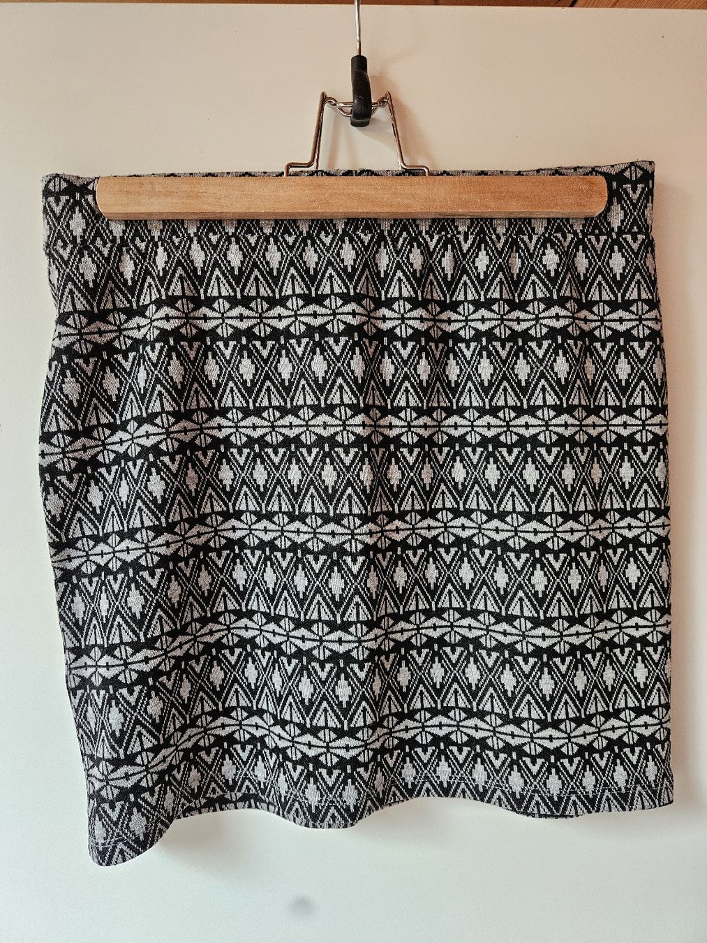 Only Gonne: ONLY gemusterter Rock, size M – Nuovo (secondo la descrizione) da Appenzell venduto da Thename___ 1
