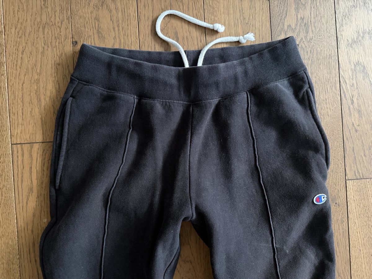 Champion Hosen: Trainerhose Champion S/36 schwarz – Gebraucht aus Bern von die_6p8g 2