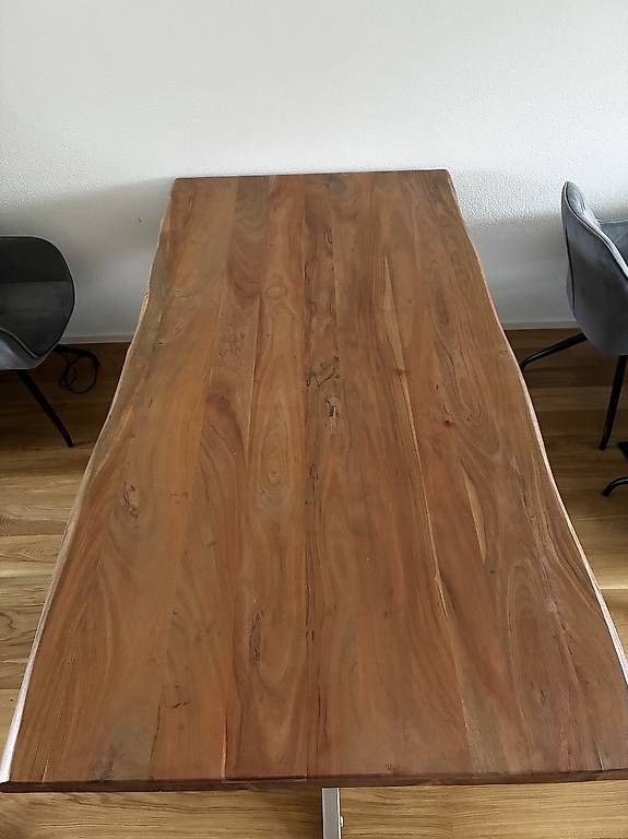 Tische: Esstisch aus Holz – Gebraucht aus Basel von luc.ste 4