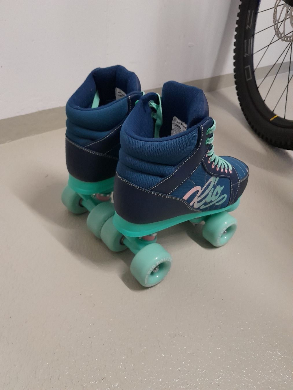 Rio Roller Pattini in linea & Pattini a rotelle: Rio Roller Grösse 39.5 Rollschuhe – Nuovo (secondo la descrizione) da Brülisau venduto da m.schweizer93 1
