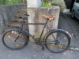 altes gebrauchtes Militärvelo