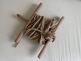 Historischer Holz-Haspel für Schnur/dünnes Seil