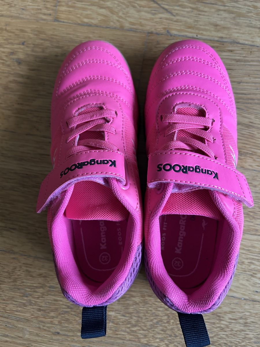 Scarpe per ragazze: Hallenturnschuhe Gr.32 – Nuovo (secondo la descrizione) da Luzern venduto da sarafina2 2