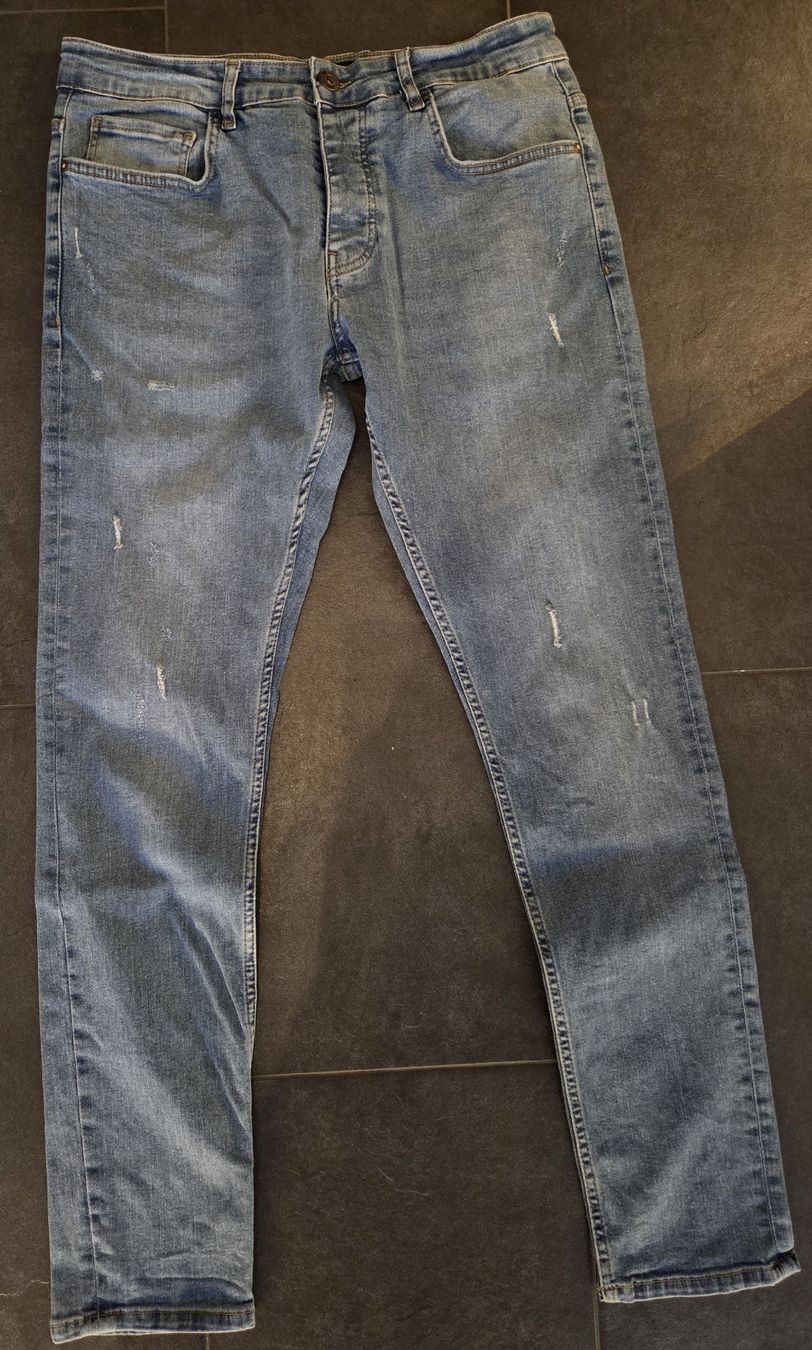 Jeans: Herren Jeans Grösse 36 – Usato da Konolfingen venduto da Siggi_wulle