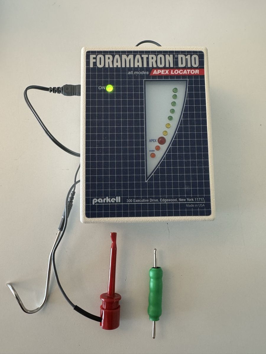 Attrezzature mediche: Endo-Parkell Foramatron D10 Apex Locator gebraucht – Usato da Bettlach venduto da lailalaska