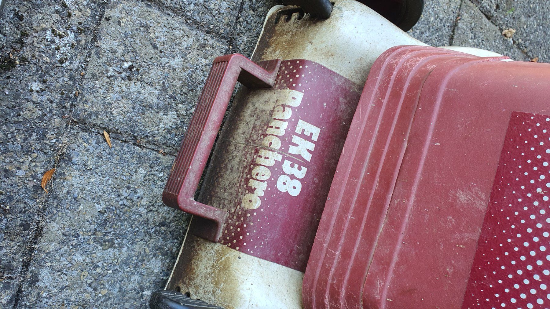Migros Rasenmäher: Elektro Rasenmäher – Gebraucht aus Hettlingen von zeo_7bgb 4