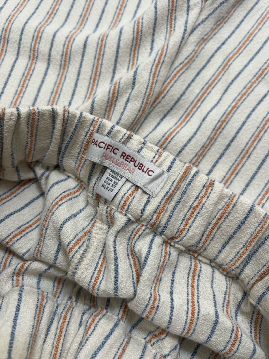 Pull&Bear Pantaloni: Stoffhose Pull&Bear gestreift mit Bindegurt Grösse XS – Usato da Zürich venduto da Vania55 2