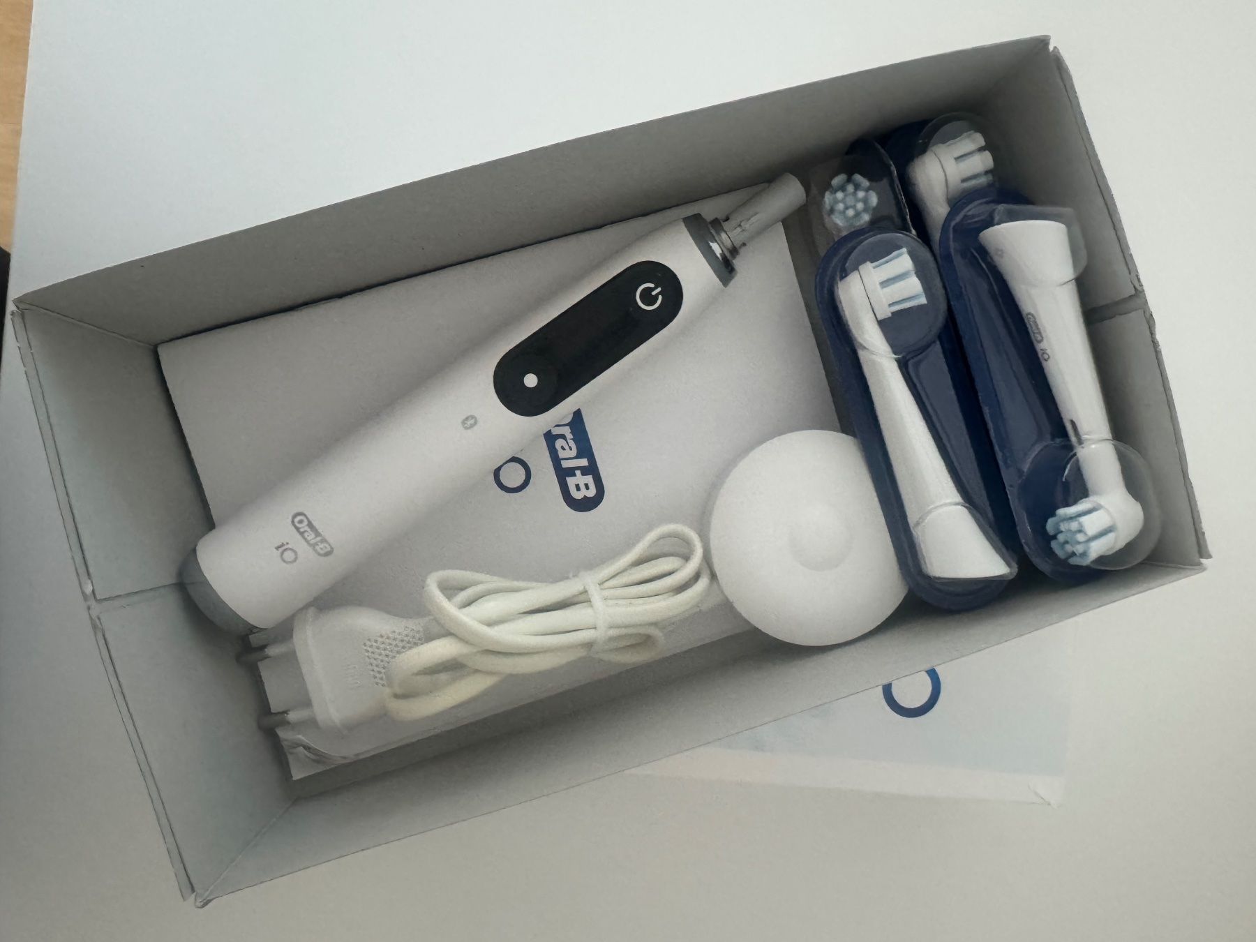 Oral B Soins dentaires: OralB iO 9 – Neuf (Voir description) à Zeihen par dali98