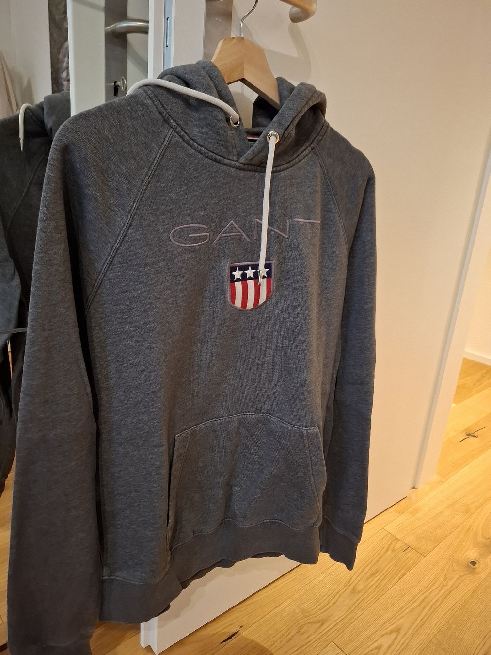 Maglioni & Felpe: Kleiderpaket Marken-Pullovers L/XL – Usato da Herzogenbuchsee venduto da sau_ht7r 6