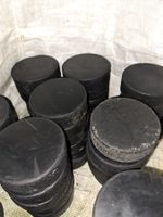 50 Eishockey Pucks