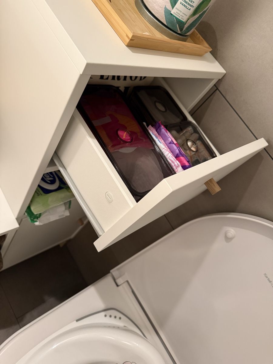 Ikea Badezimmermöbel: Badmöbel-Set – 2 Schränke   – Gebraucht aus Schlieren von ana_ribeiro19 2